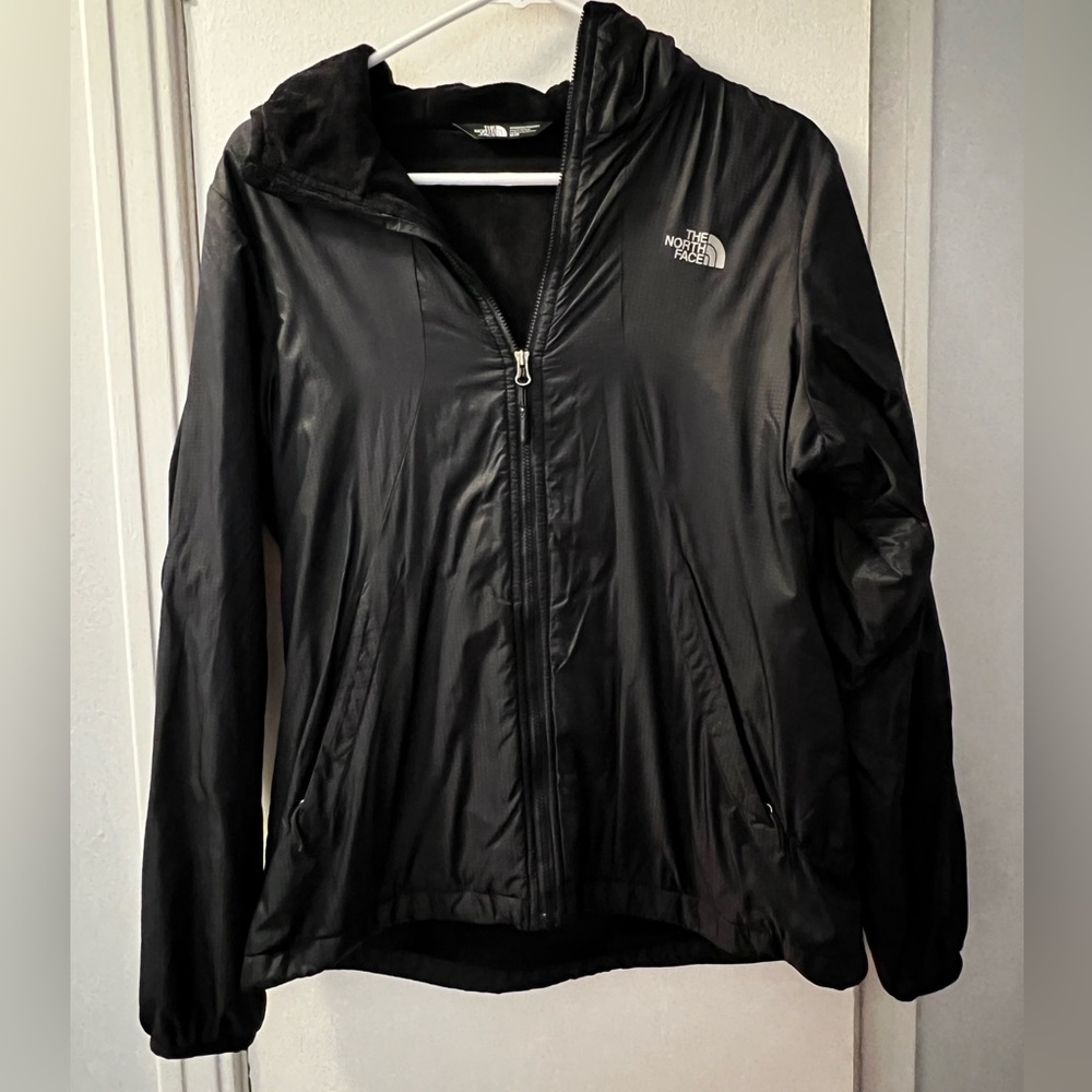 The North Face CAV9 Pitaya black fleece lined weather jacket windbreaker